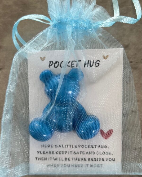 Pocket hug bears - Image 2