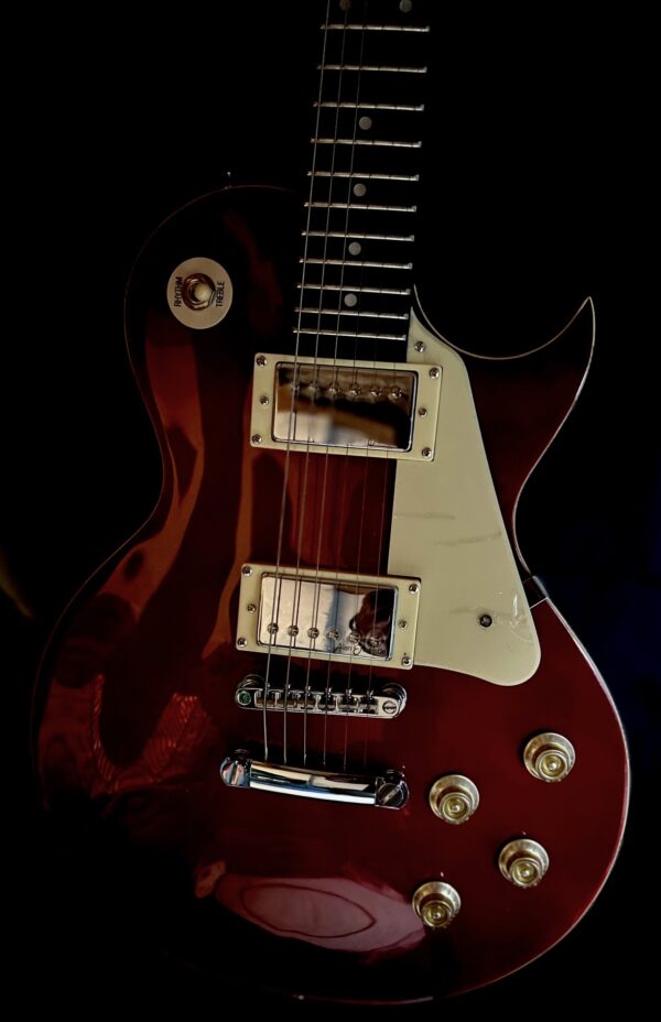 Vintage V10 Red wine electric guitar - Image 2