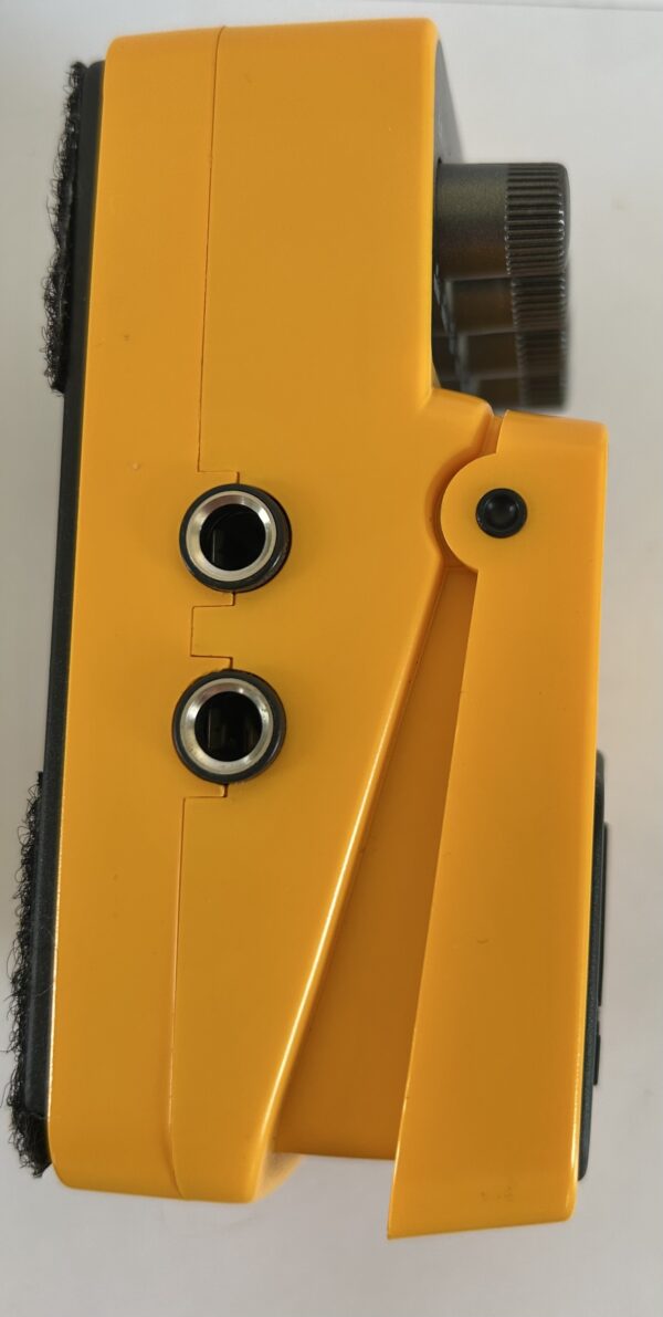 Behringer ULTRA CHORUS UC200 Ultimate Stereo Chorus Effects Pedal - Image 2